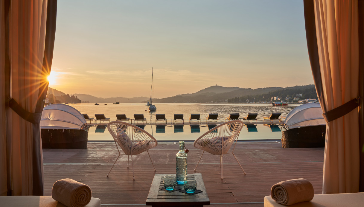 Relax in riva al lago al Massaggi al Falkensteiner Schlosshotel Velden