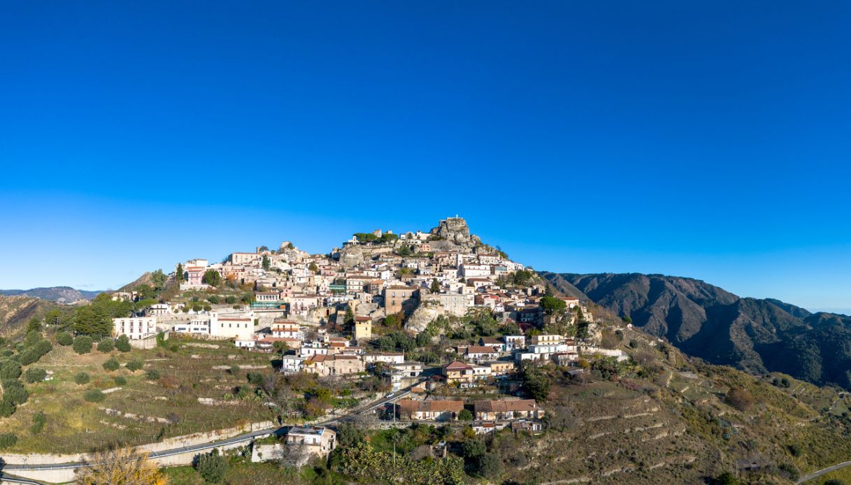 Veduta area del borgo di Bova