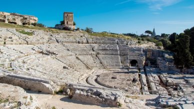 Siracusa, Patrimonio Mondiale dell’UNESCO, culla del teatro classico e dell’alta cucina