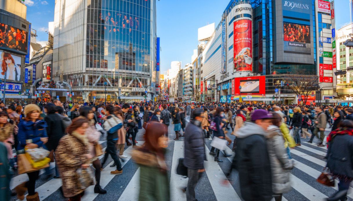 L'incredibile e assurdo incrocio di Shibuya, in Giappone, nella città di Tokyo