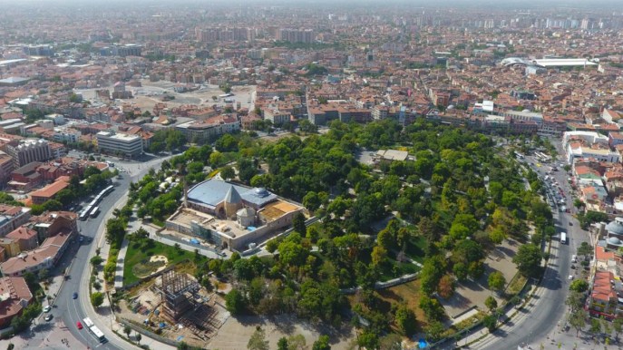 Viaggio a Konya, la città dei Dervisci Rotanti e del loro fascino spirituale
