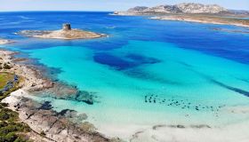 La spiaggia La Pelosa è un angolo di paradiso, su prenotazione per custodirne la bellezza