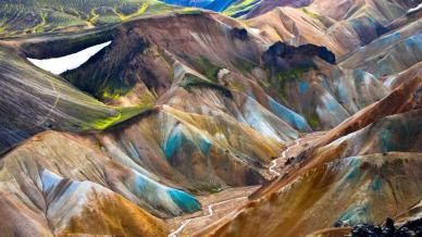 Anche l’Europa ha le sue montagne arcobaleno: benvenuti nel Landmannalaugar