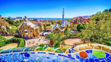Barcellona in primavera: tra fiori, luce dorata e meraviglie senza folla