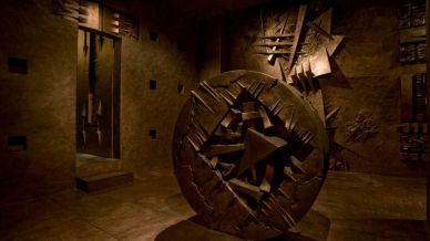 Labirinto di Arnaldo Pomodoro, un sotterraneo segreto e mistico nel cuore di Milano
