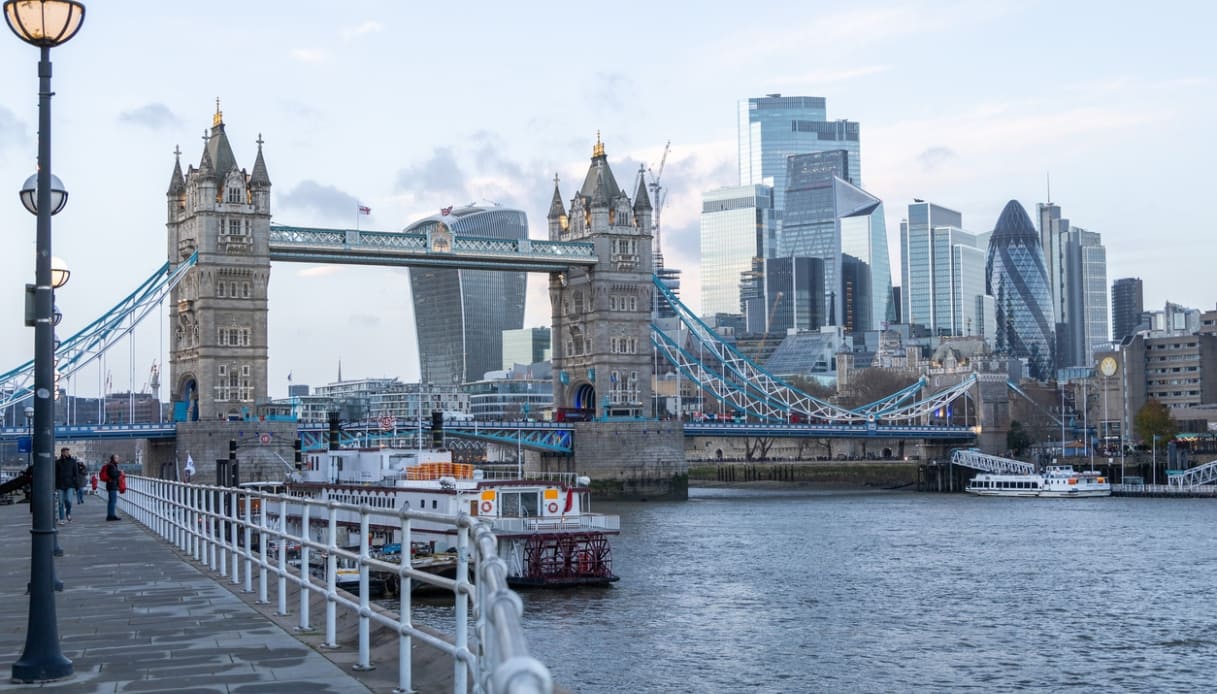 londra città che ha influenzato van vogh