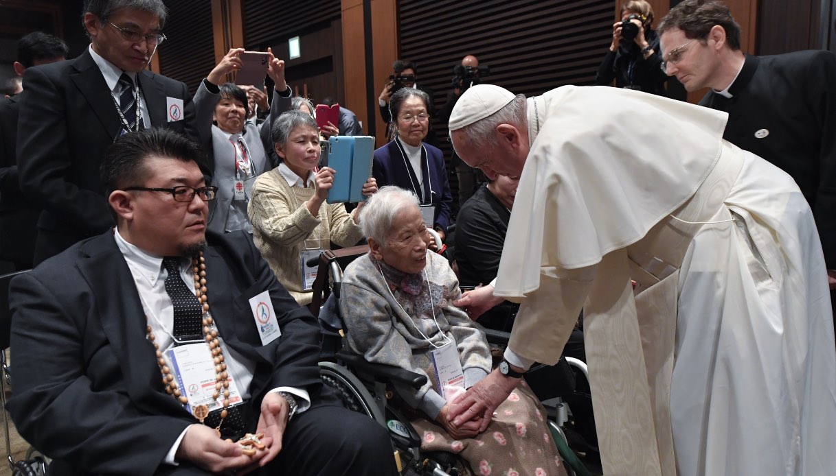 Papa Francesco incontra le vittime del triplice disastro alla Bellesalle Hanzomon