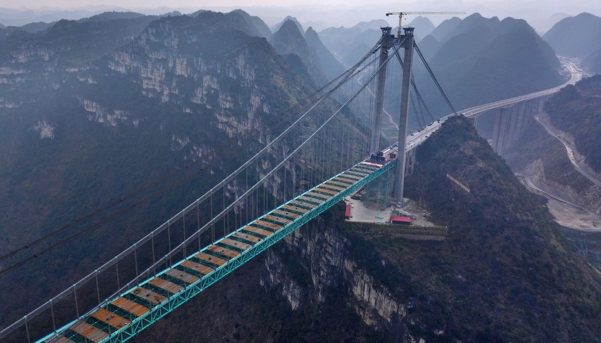 Il ponte più alto del mondo è in Cina: si tratta di quello sul Grand Canyon Huajiang