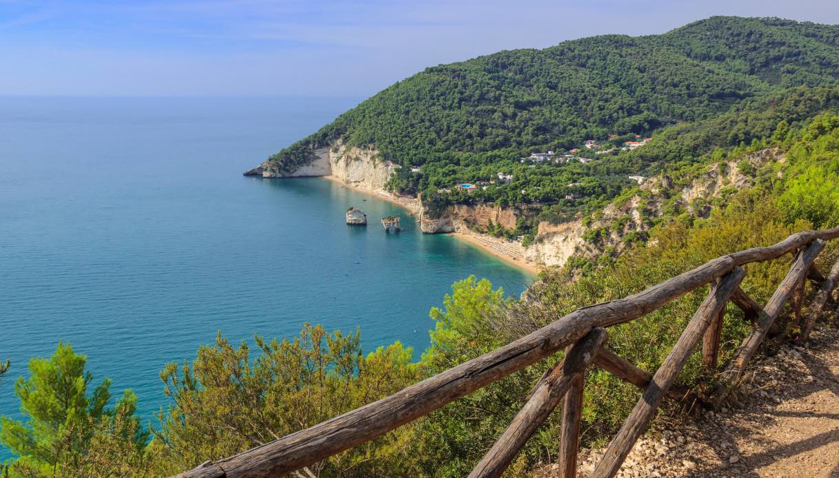 Vista sulla Baia delle Zagare dal Sentiero dell'Amore in Gargano