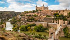 La Spagna che non vi aspettate: viaggio tra i mulini e le città storiche della Castiglia-La Mancia