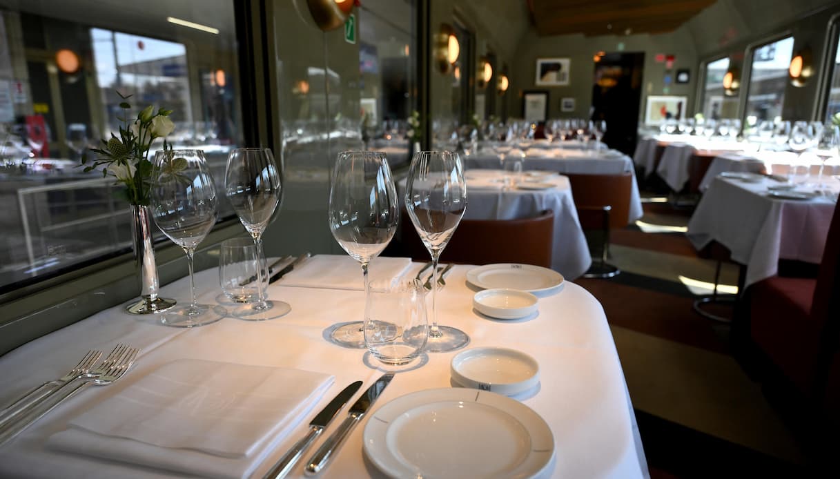 La Dolce Vita, Orient Express, interno