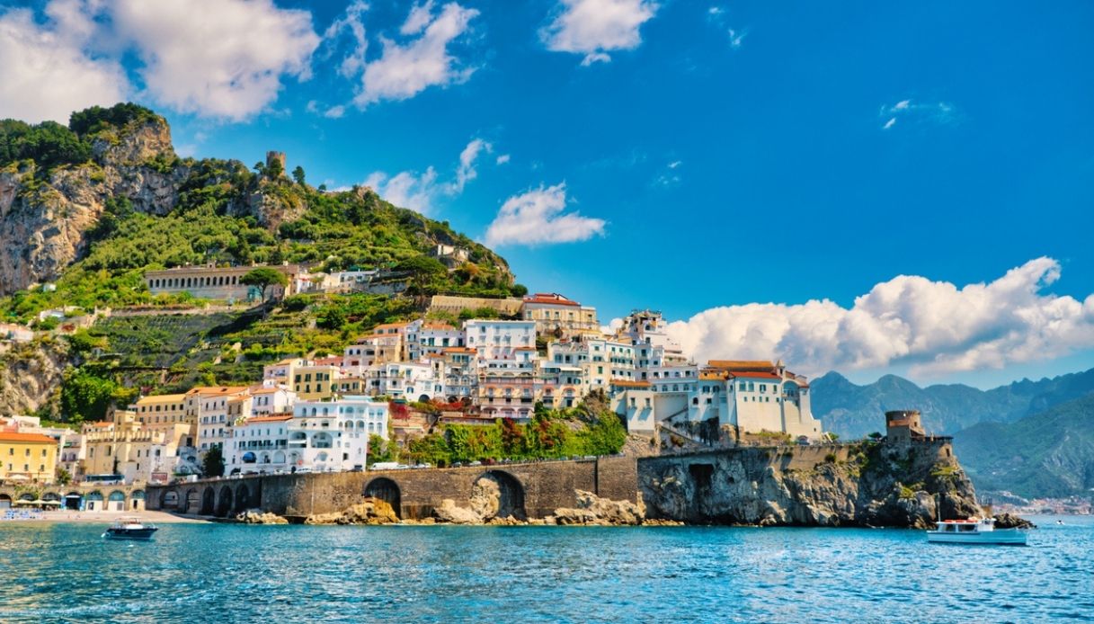 Amalfi è tra le mete di mare più costose d'Italia per l'estate 2025