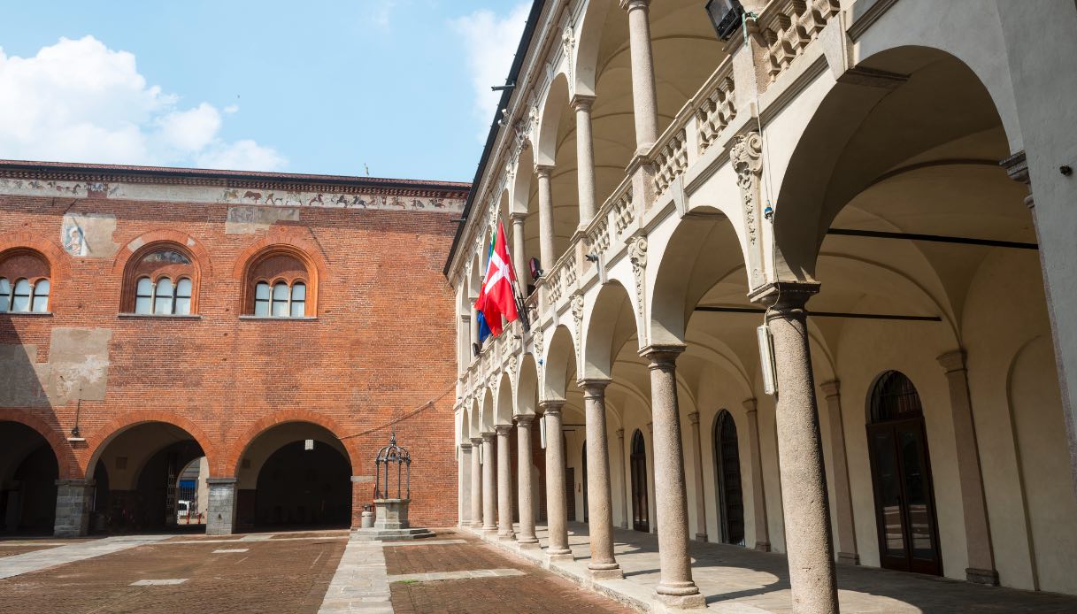 Broletto, Novara