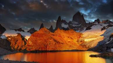 Fitz Roy, la montagna leggendaria che cambia colore durante la giornata