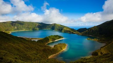 Lagoa do Fogo, il lago cristallino nascosto in uno stratovulcano