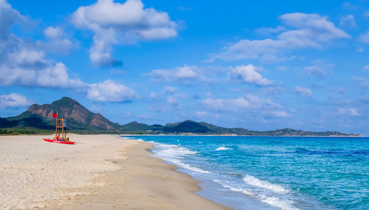 La meravigliosa spiaggia di Piscina Rei in Sardegna