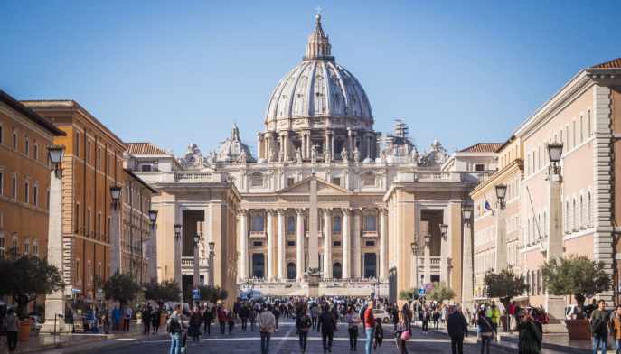 Fedeli verso Piazza San Pietro a Roma
