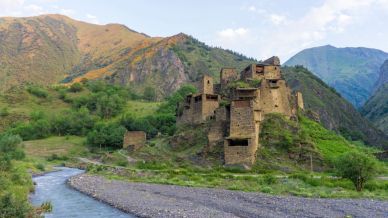 Shatili, il misterioso villaggio incastonato nel cuore del Caucaso