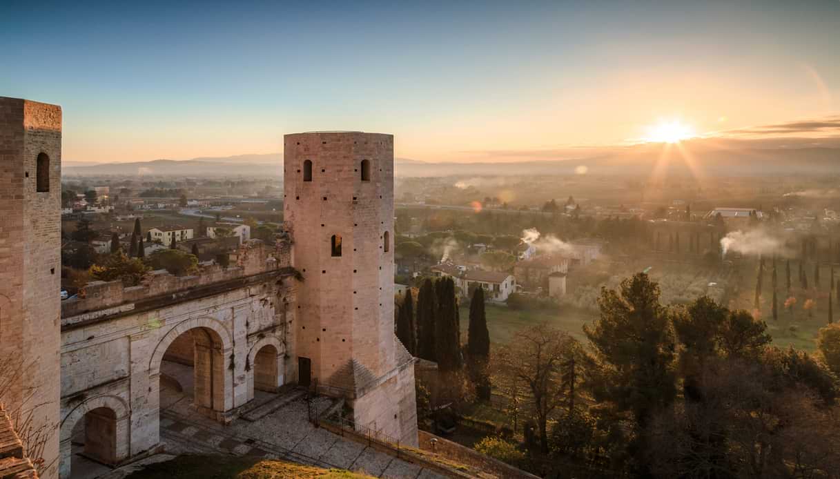 Cosa vedere a Spello: le mura romane