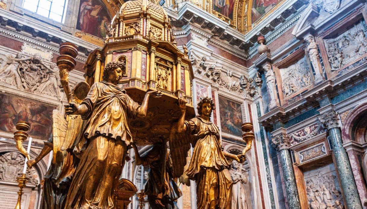 Altare in bronzo di Sebastiano Torregiani nella Cappella Sistina