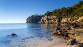 Isola di Minorca, tra calette segrete e riserve naturali la perla delle Baleari fa battere il cuore