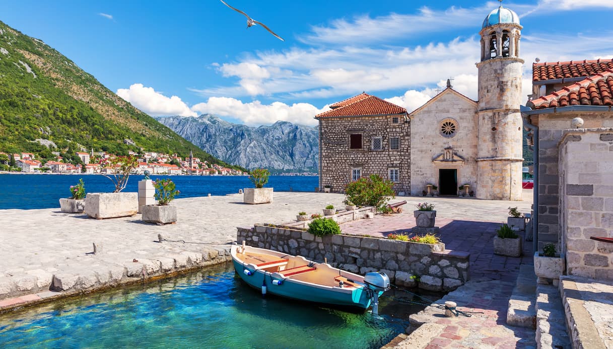 Chiesa di Nostra Signora delle Rocce, Baia di Cattaro