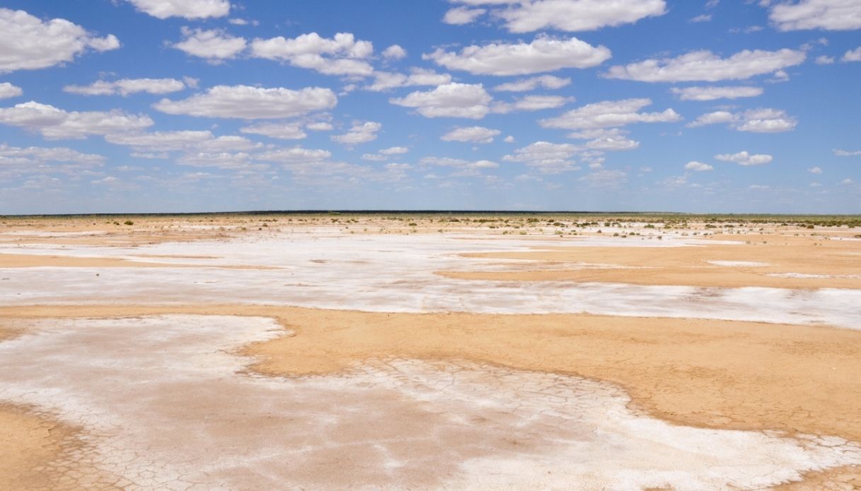 Il lago salato di Eyre