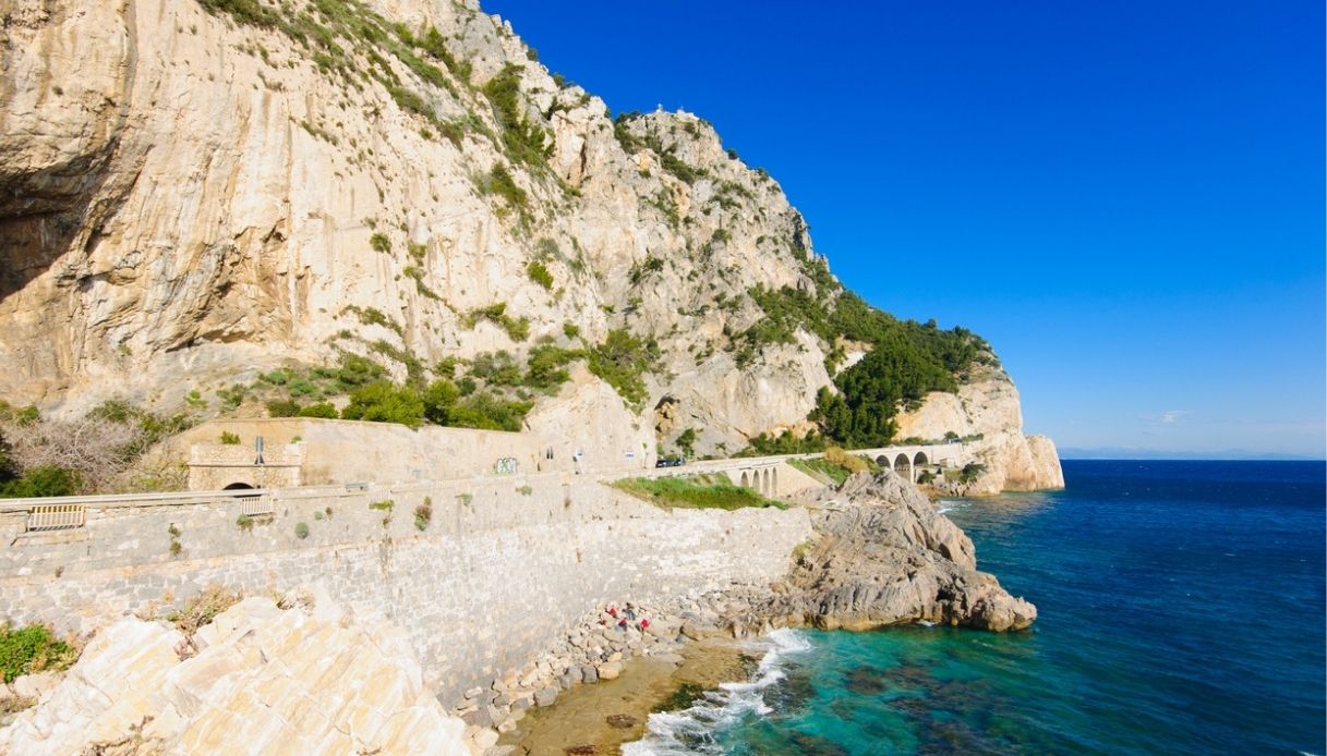 Le spiagge nascoste di Noli