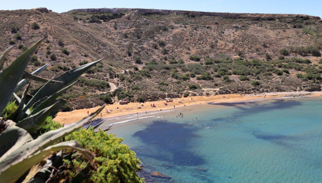 Ghajn Tuffieha Bay, tra le spiagge di sabbia più belle di Malta