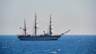 L’Amerigo Vespucci è arrivata a La Spezia, l’ultima tappa del suo tour mondiale