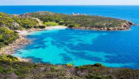 Isola dell’Asinara in Sardegna: il tesoro naturalistico dalla storia unica e dalla bellezza selvaggia