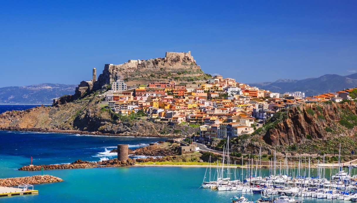 scopri castelsardo
