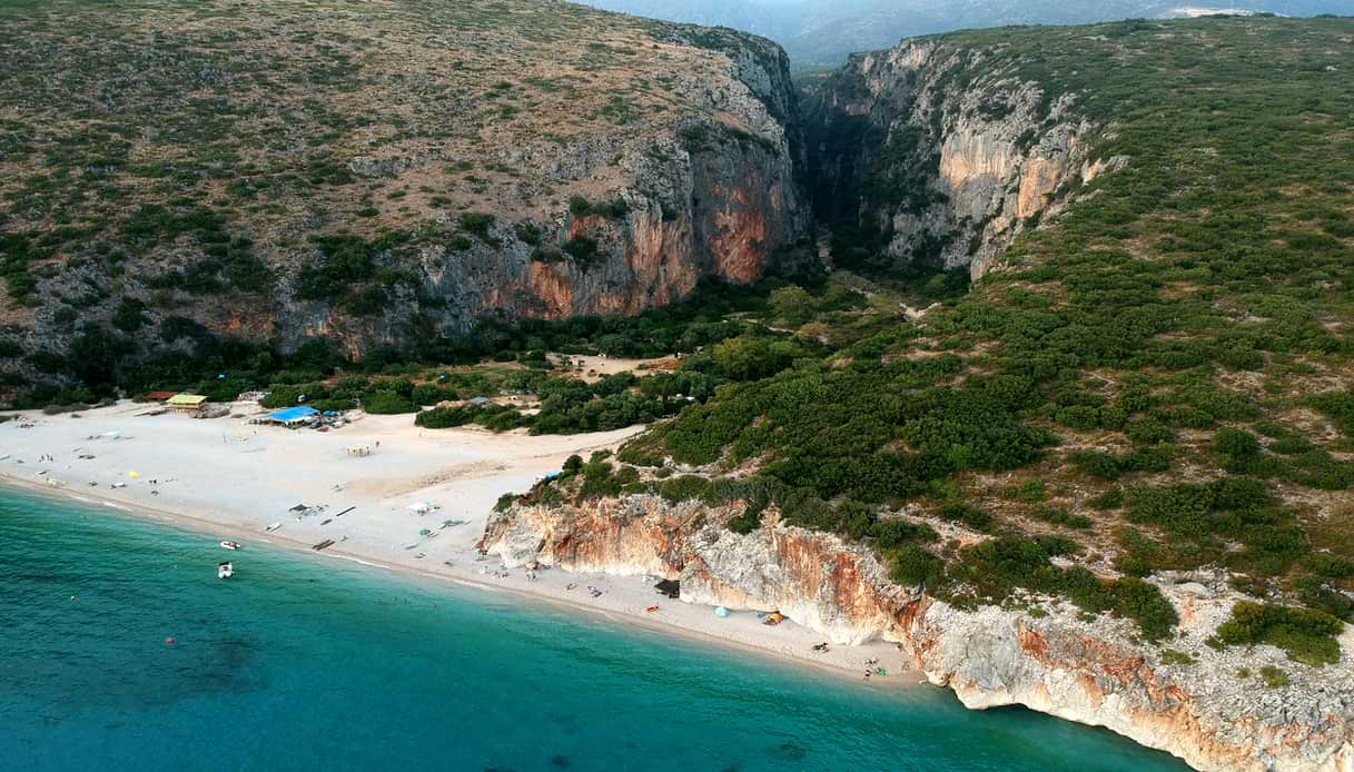 Spiagge nascoste dell'Albania: Gjipe Beach