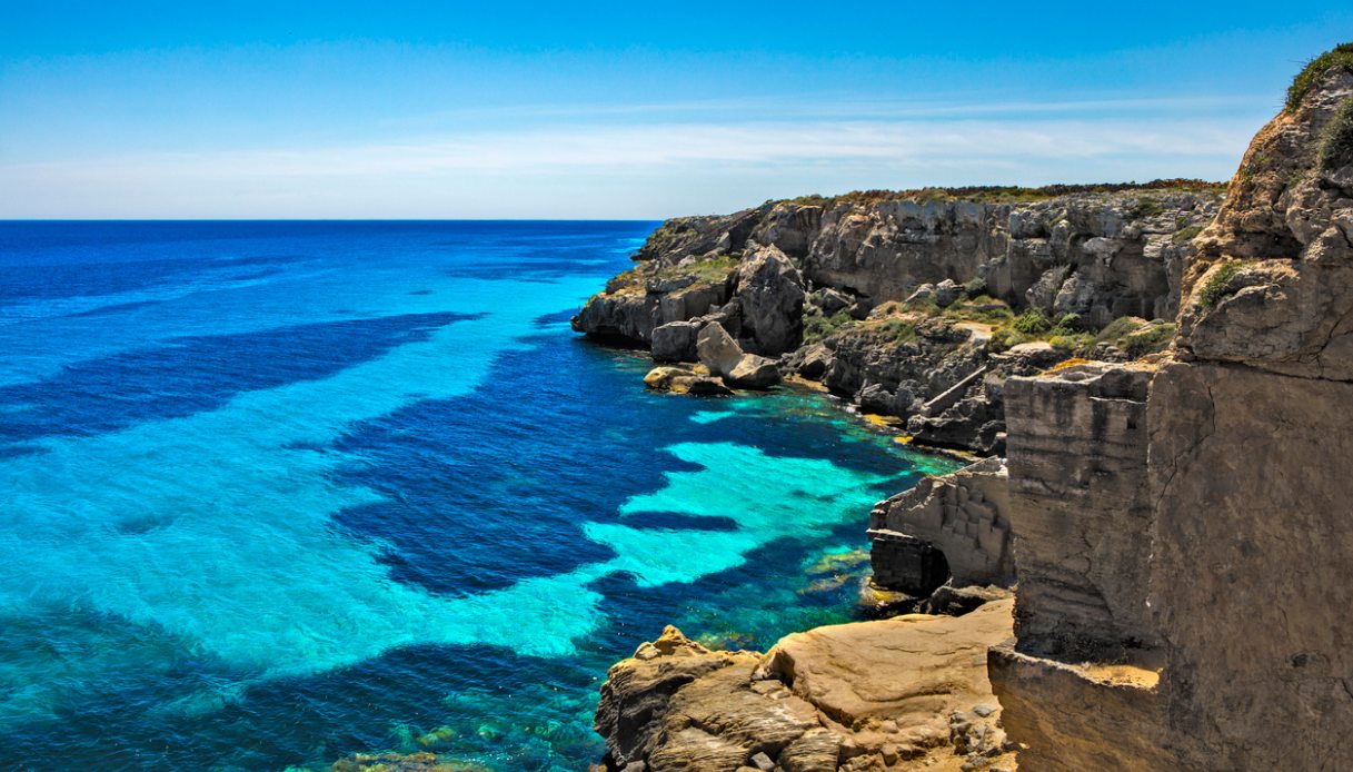 la splendida Favignana in Sicilia