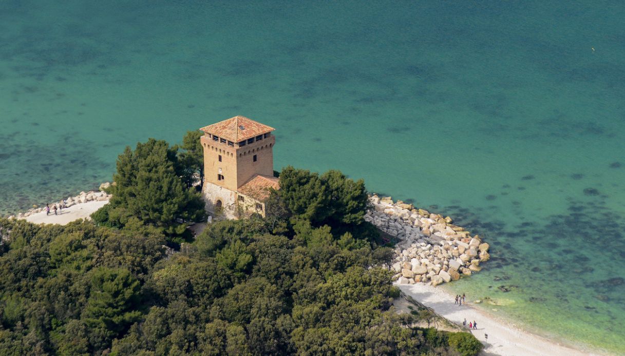 Portonovo Conero, località