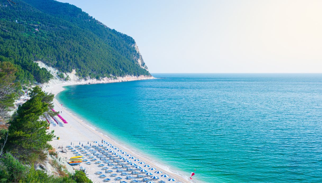 La Spiaggia di Mezzavalle nel Conero