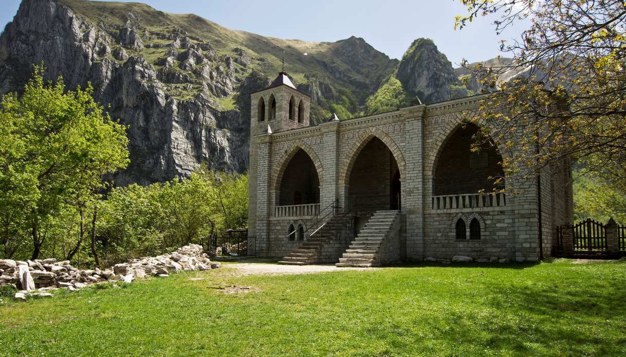 Eremo di San Leonardo, Marche